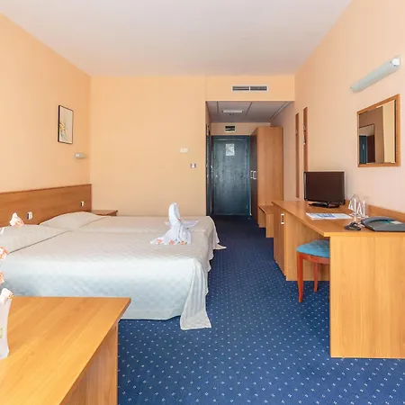 Complex Aquamarine Апарт-отель Обзор