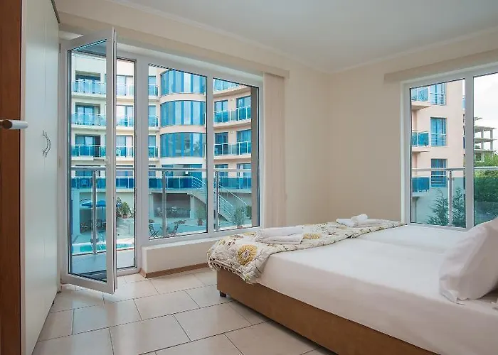 Apart-hotel Complex Aquamarine 3*