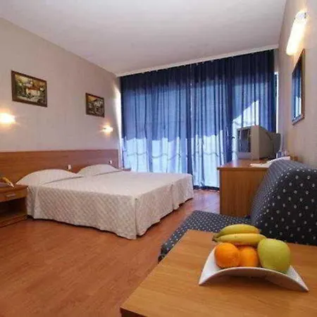 Complex Aquamarine Aparthotel 3*