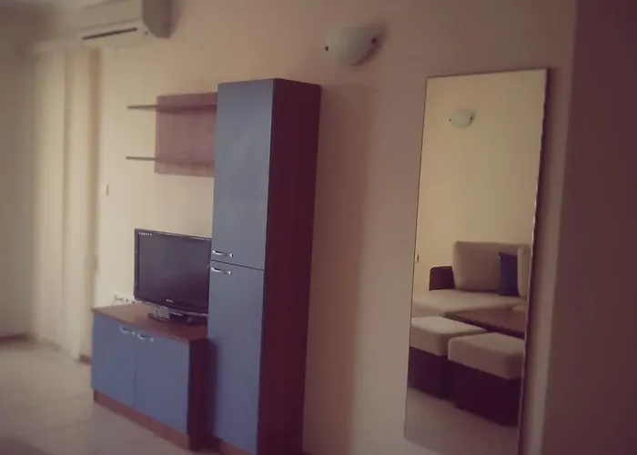 Aparthotel Complex Aquamarine 3*